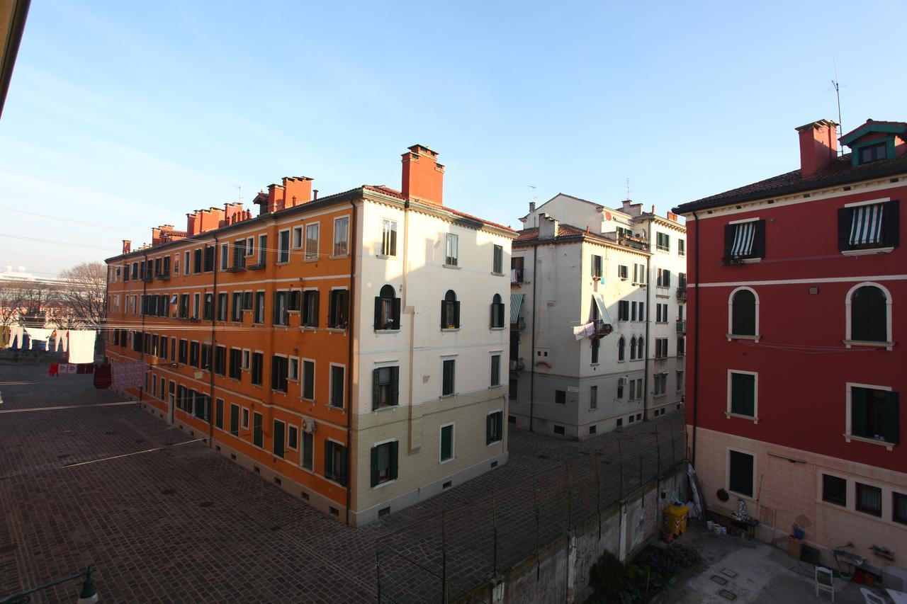 Ca' Santa Marta Apartment Venice Ngoại thất bức ảnh